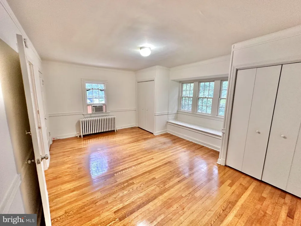 4422 GREENWICH PARKWAY NW Washington, DC 20007