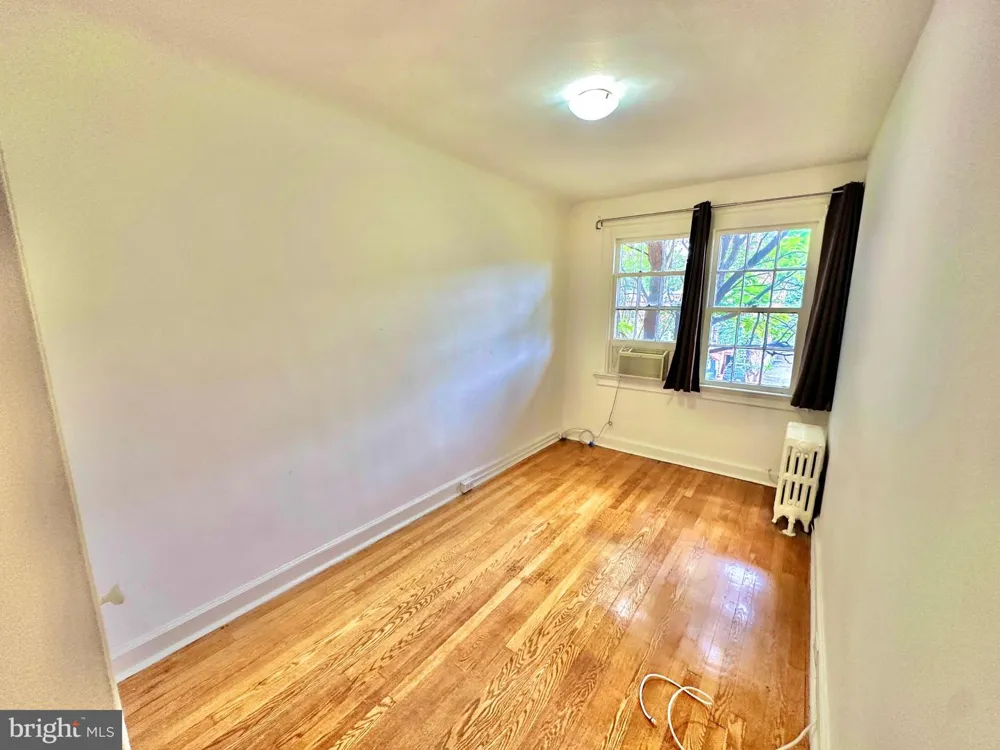 4422 GREENWICH PARKWAY NW Washington, DC 20007