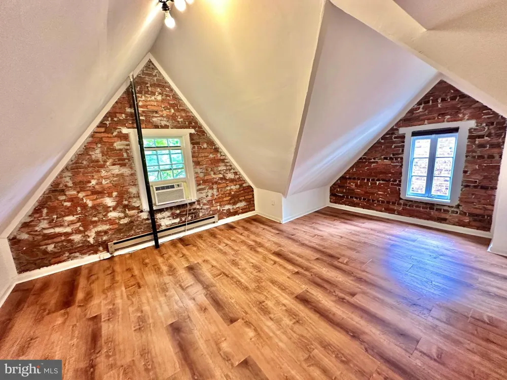 4422 GREENWICH PARKWAY NW Washington, DC 20007