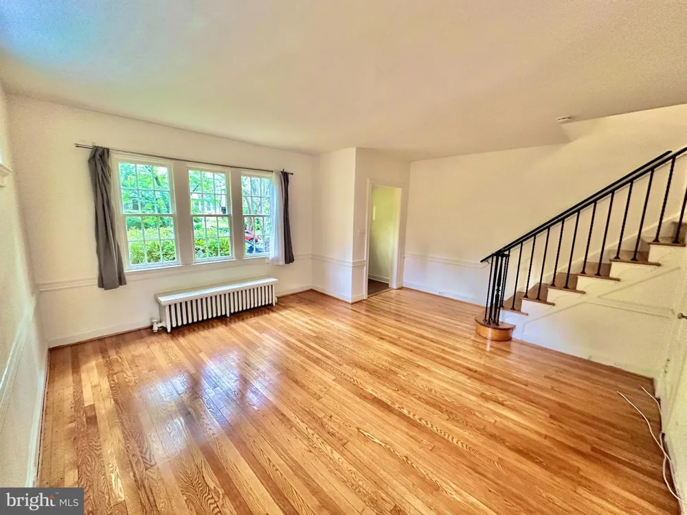 4422 GREENWICH PARKWAY NW Washington, DC 20007