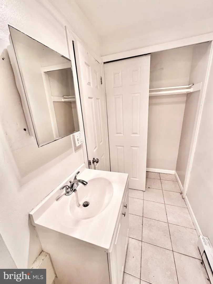 4422 GREENWICH PARKWAY NW Washington, DC 20007