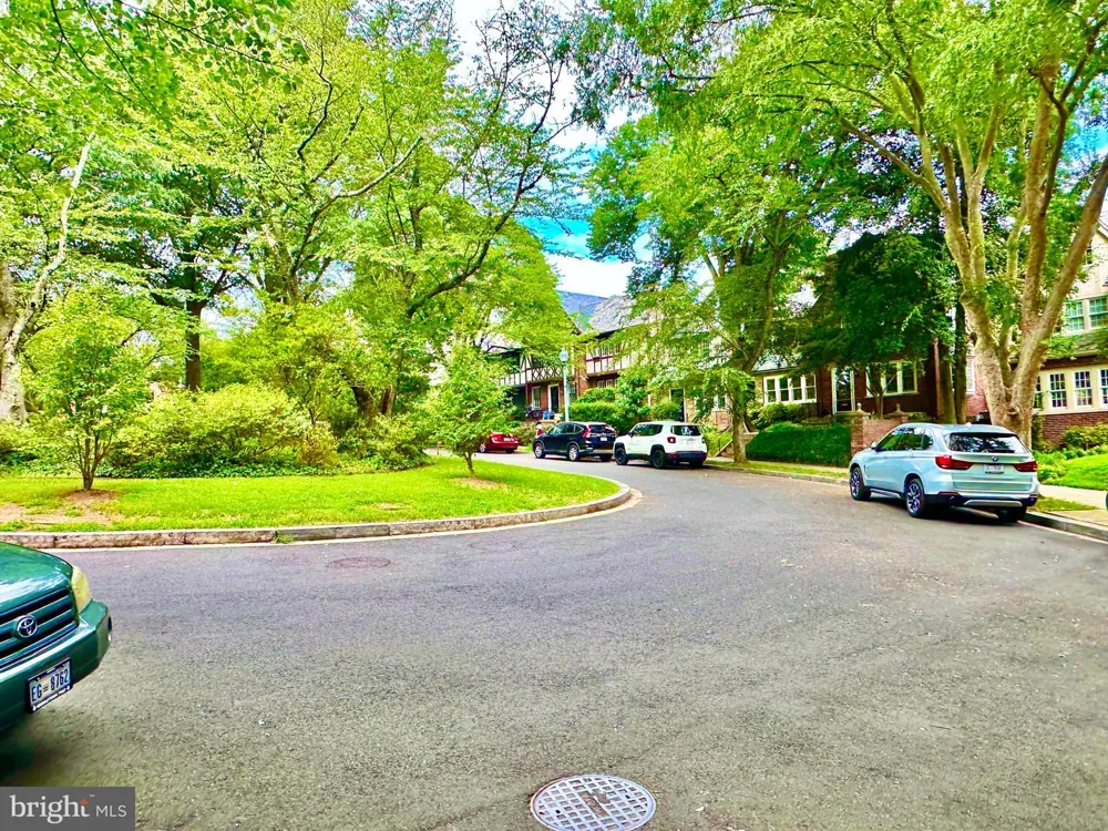4422 GREENWICH PARKWAY NW Washington, DC 20007