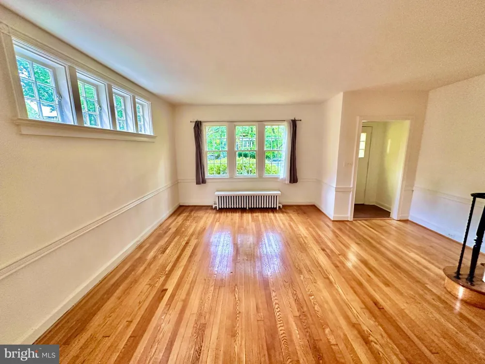 4422 GREENWICH PARKWAY NW Washington, DC 20007