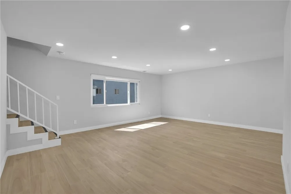 862 W Mines Avenue Montebello, CA 90640