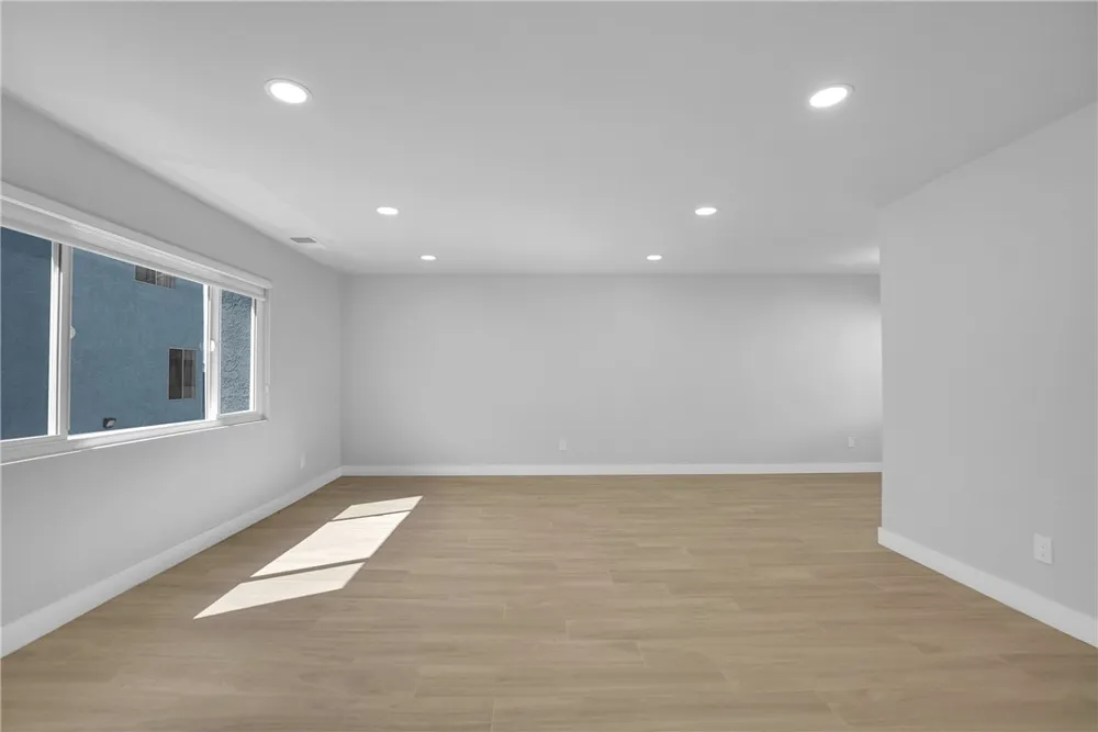 862 W Mines Avenue Montebello, CA 90640