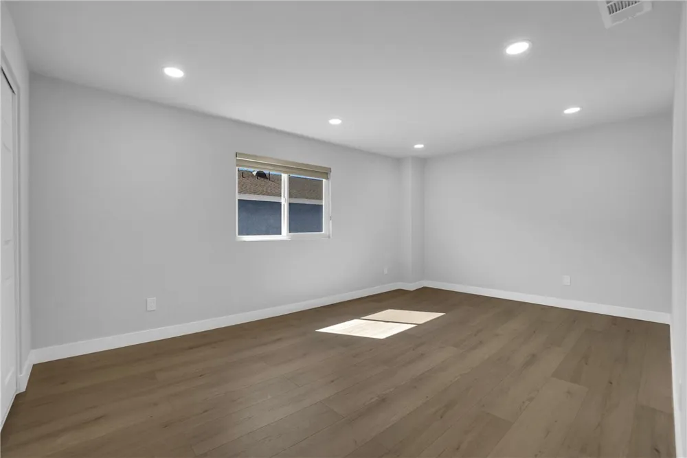 862 W Mines Avenue Montebello, CA 90640