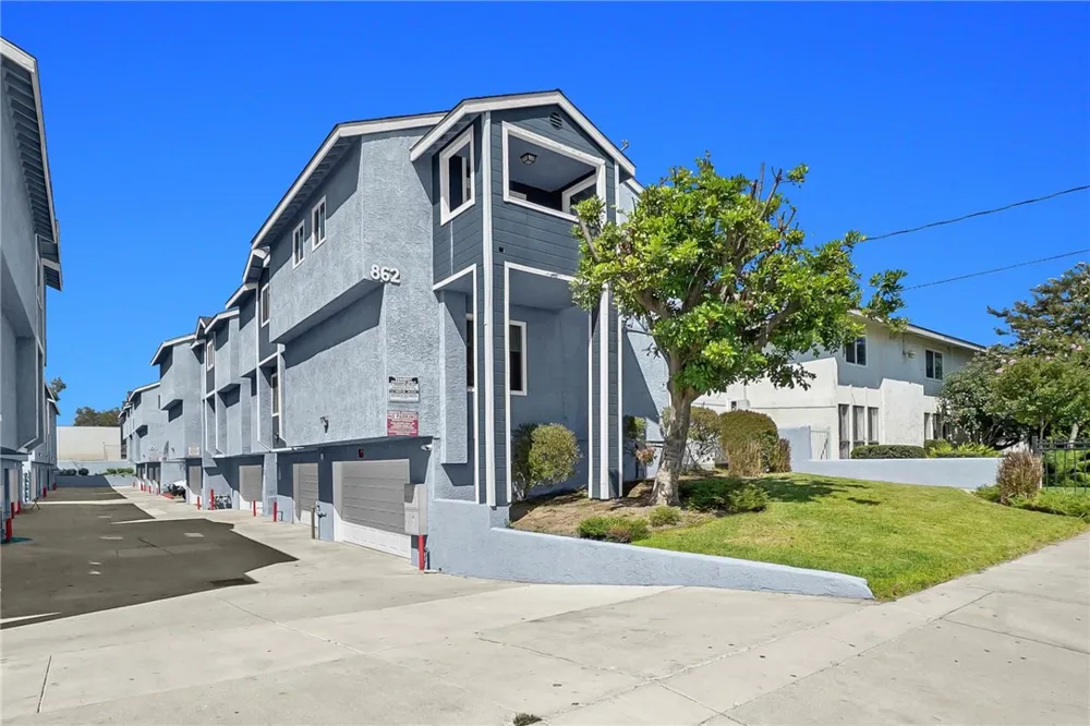 862 W Mines Avenue Montebello, CA 90640