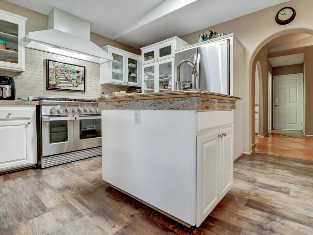 8541 Clubhouse Desert Hot Springs, CA 92240