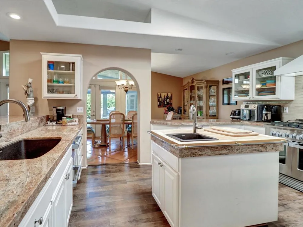 8541 Clubhouse Desert Hot Springs, CA 92240