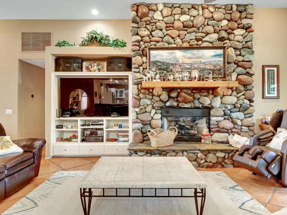 8541 Clubhouse Desert Hot Springs, CA 92240