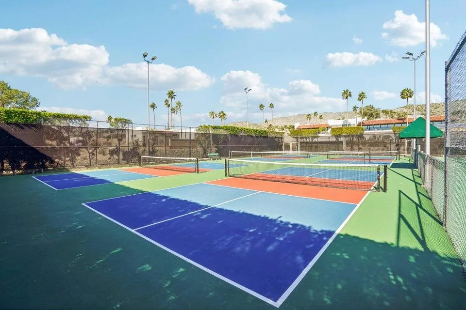 8541 Clubhouse Desert Hot Springs, CA 92240