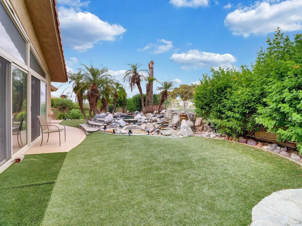 8541 Clubhouse Desert Hot Springs, CA 92240