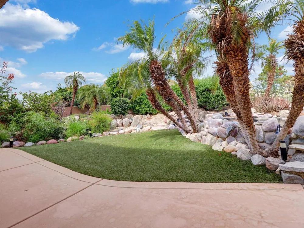 8541 Clubhouse Desert Hot Springs, CA 92240