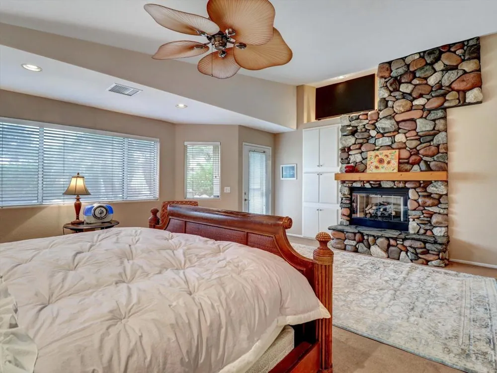 8541 Clubhouse Desert Hot Springs, CA 92240
