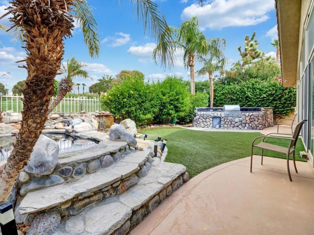 8541 Clubhouse Desert Hot Springs, CA 92240