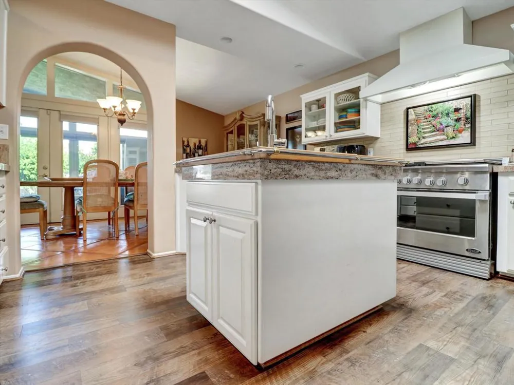 8541 Clubhouse Desert Hot Springs, CA 92240