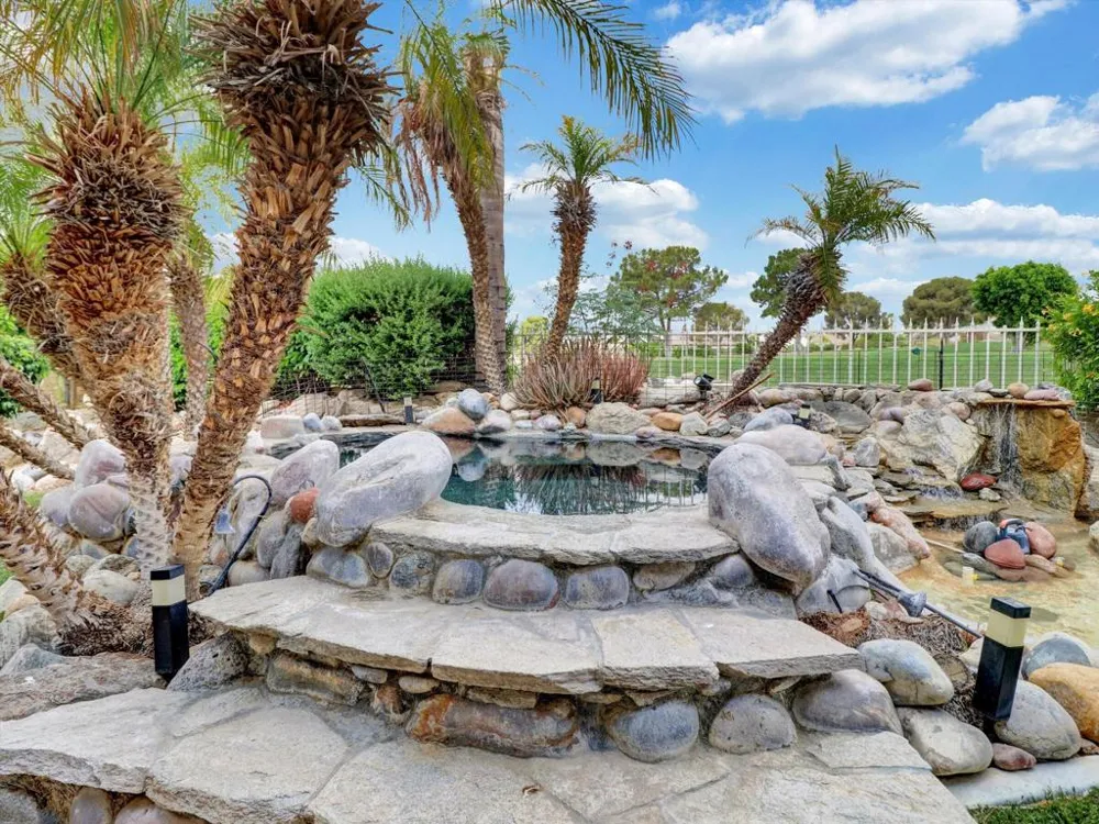 8541 Clubhouse Desert Hot Springs, CA 92240