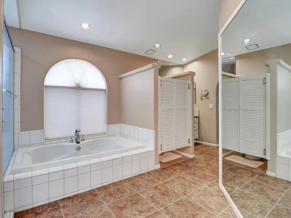 8541 Clubhouse Desert Hot Springs, CA 92240