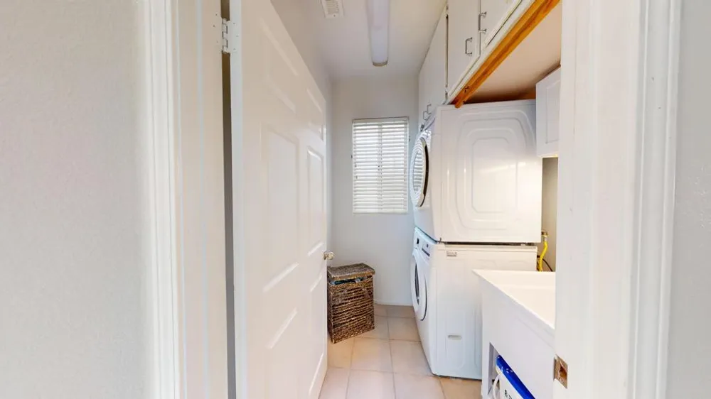 3010 Redwood Drive Palm Springs, CA 92262