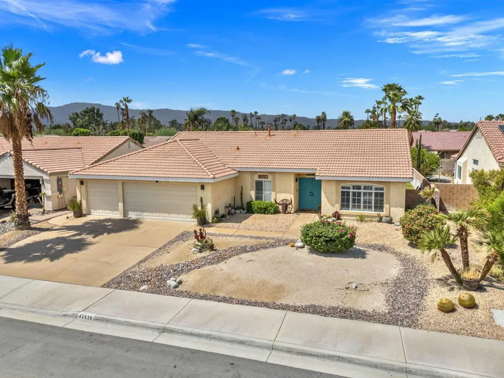 42639 Devonshire Street Palm Desert, CA 92211