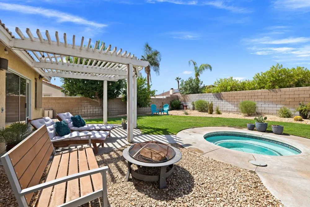 42639 Devonshire Street Palm Desert, CA 92211