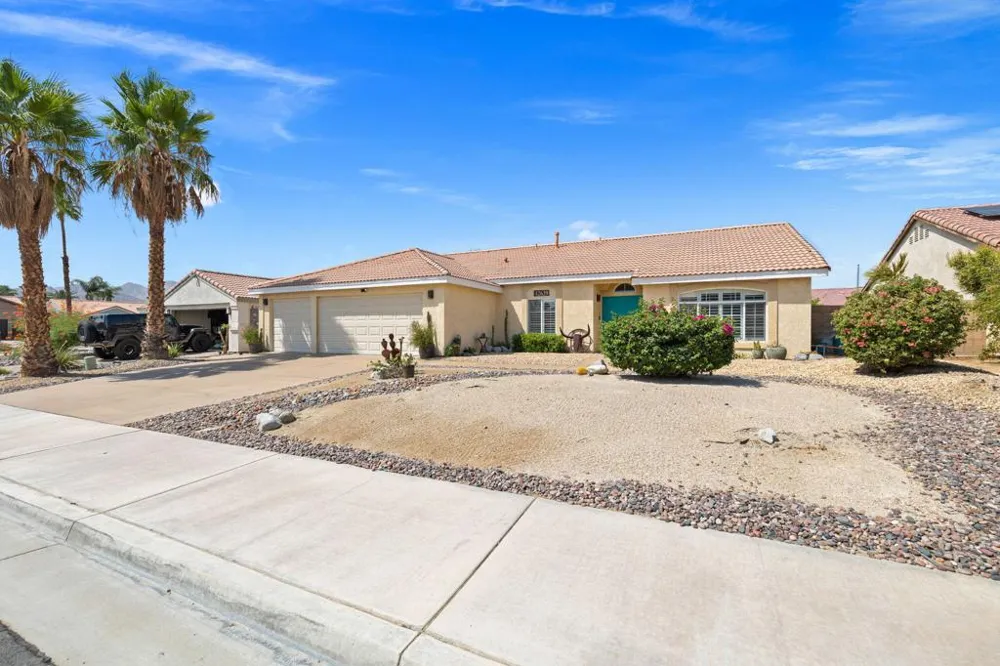 42639 Devonshire Street Palm Desert, CA 92211