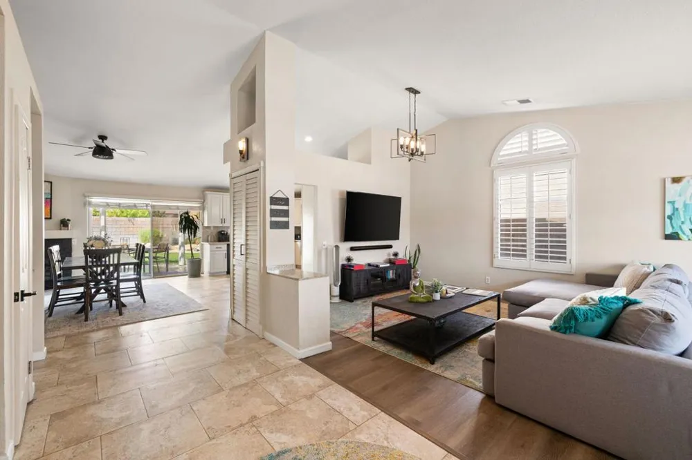 42639 Devonshire Street Palm Desert, CA 92211