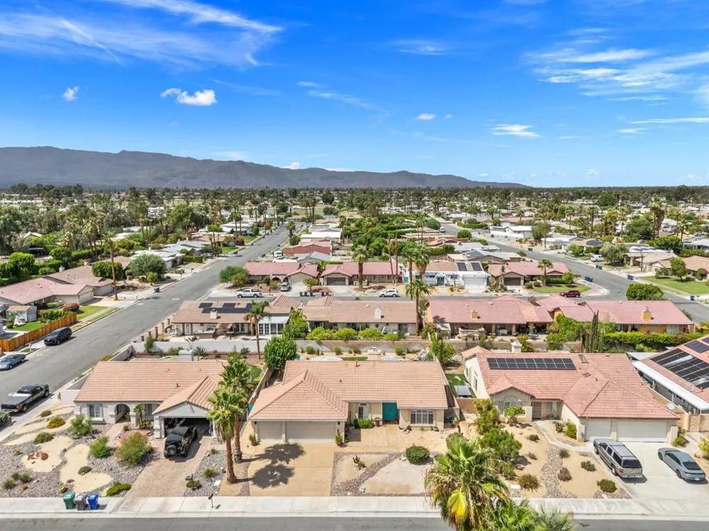 42639 Devonshire Street Palm Desert, CA 92211