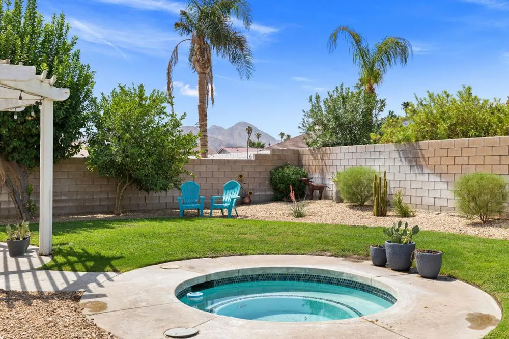 42639 Devonshire Street Palm Desert, CA 92211