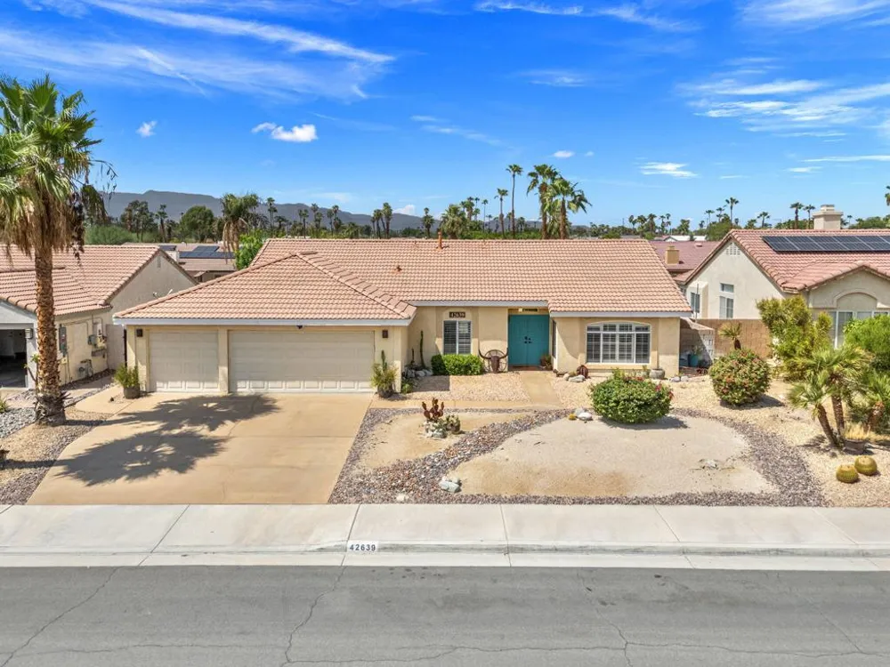 42639 Devonshire Street Palm Desert, CA 92211