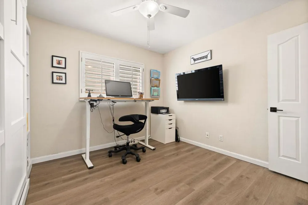 42639 Devonshire Street Palm Desert, CA 92211