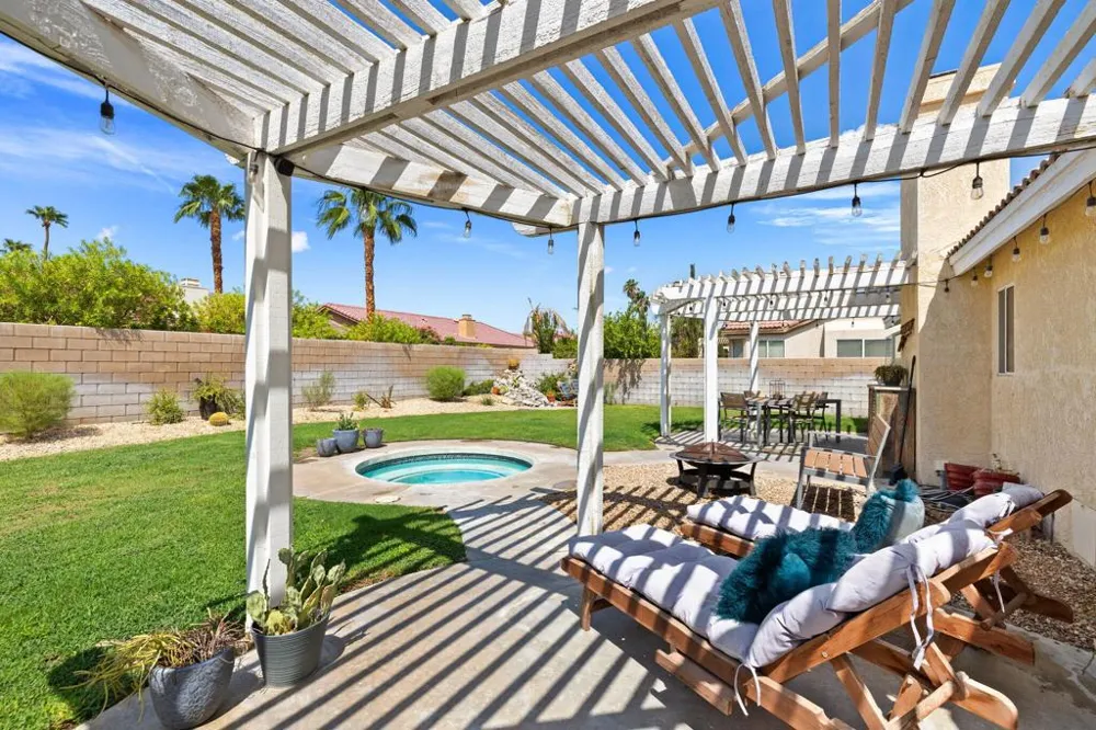 42639 Devonshire Street Palm Desert, CA 92211