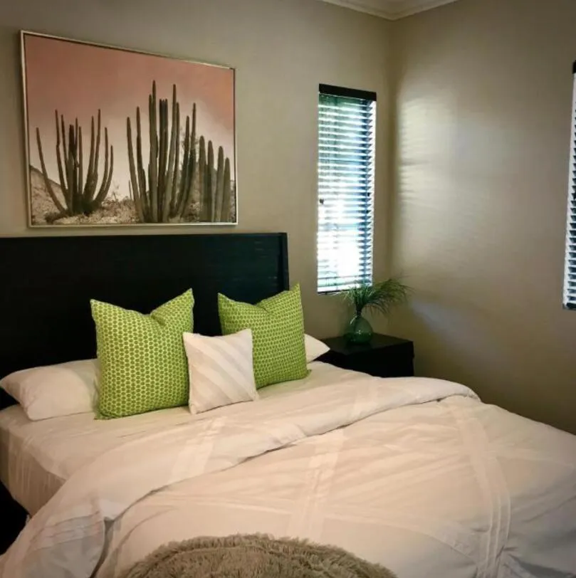 105 Rubino Court Palm Desert, CA 92211