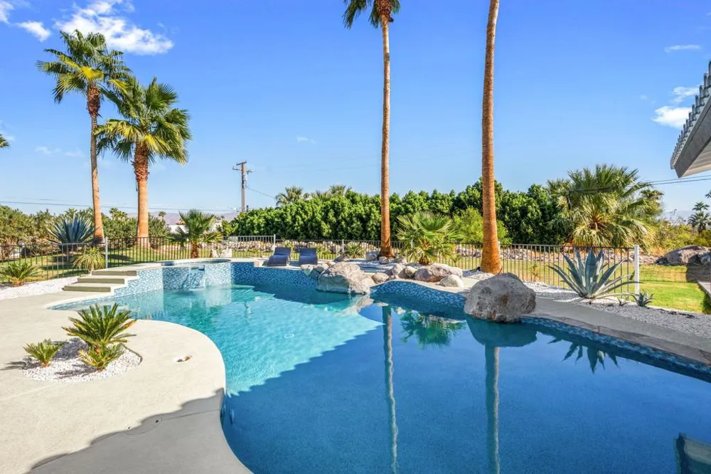 2380 Leonard Road Palm Springs, CA 92262