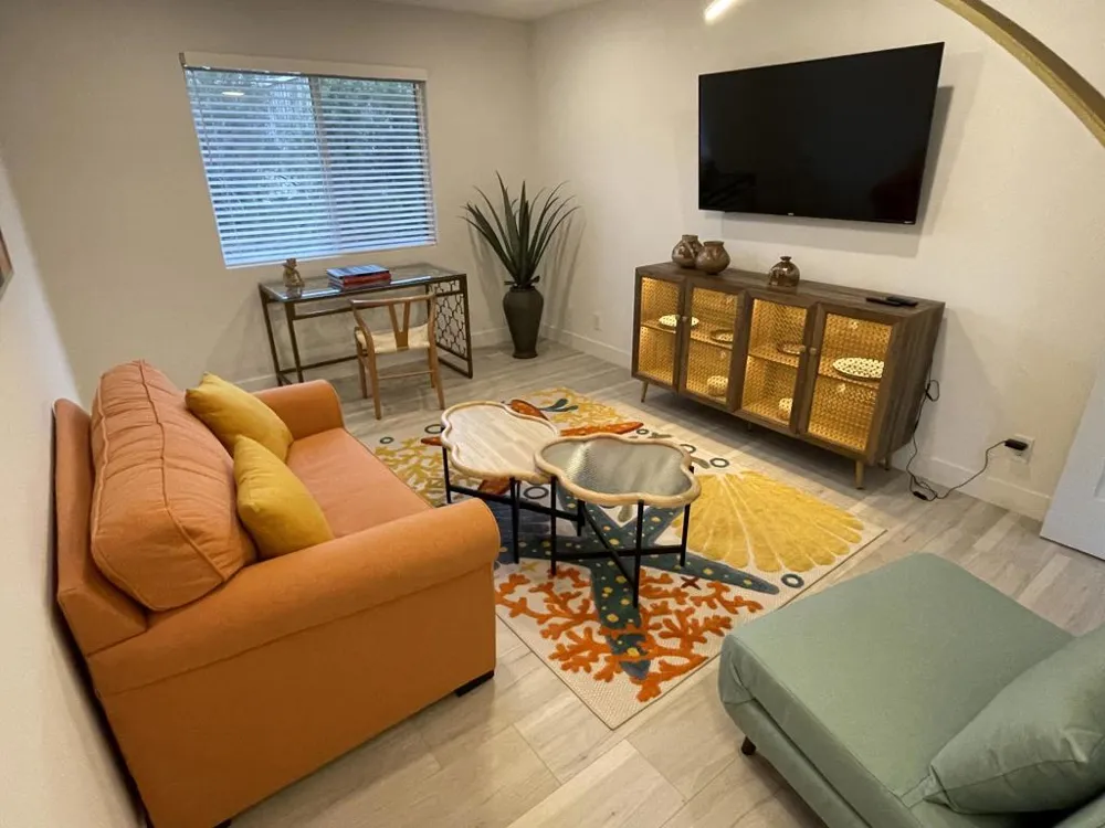 2380 Leonard Road Palm Springs, CA 92262