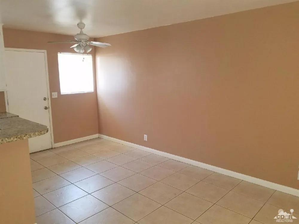 44330 San Pablo Avenue #6 Palm Desert, CA 92260
