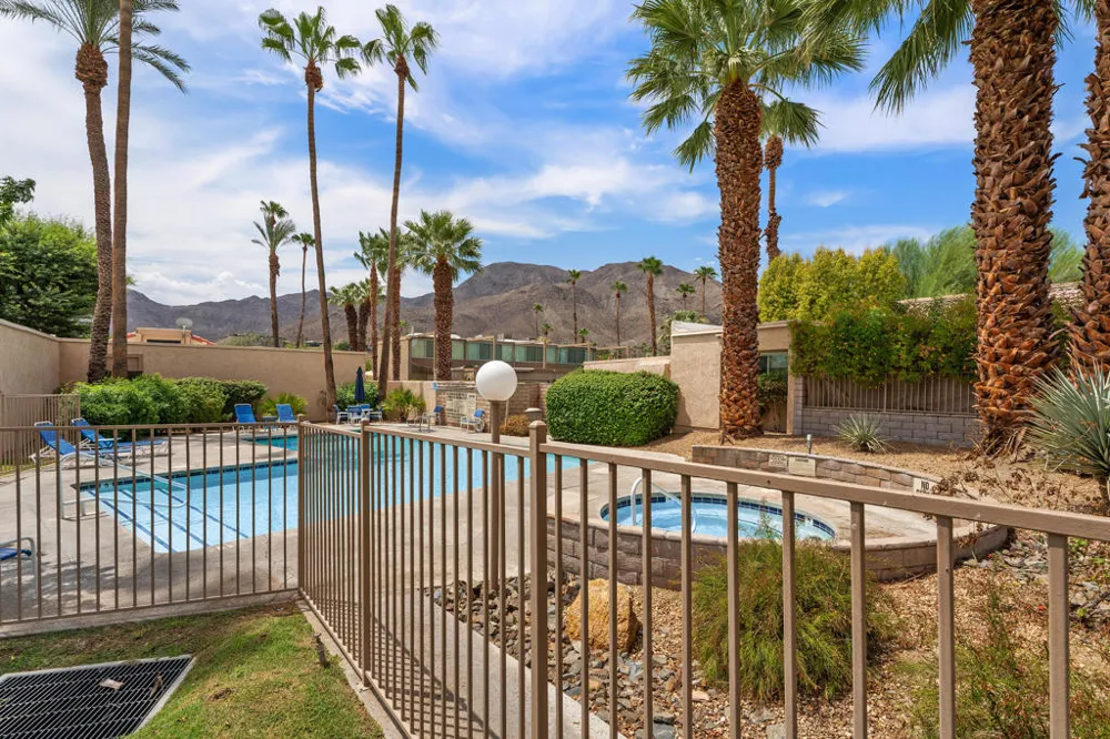70100 Mirage Cove Drive #32 Rancho Mirage, CA 92270