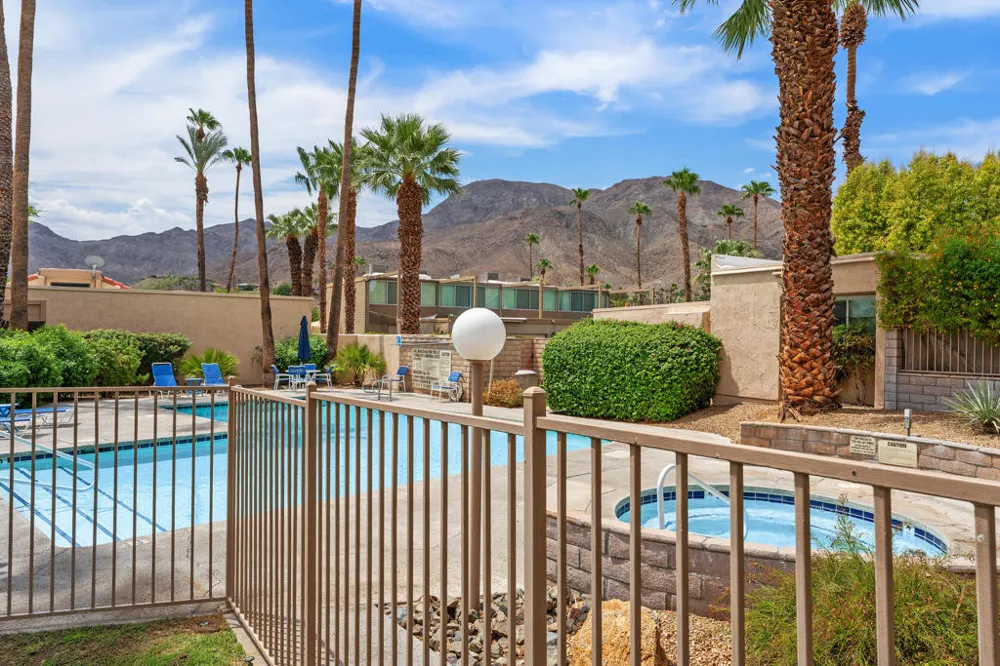 70100 Mirage Cove Drive #32 Rancho Mirage, CA 92270