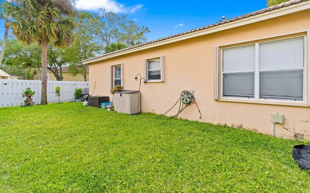 121 Prestige Drive Royal Palm Beach, FL 33411