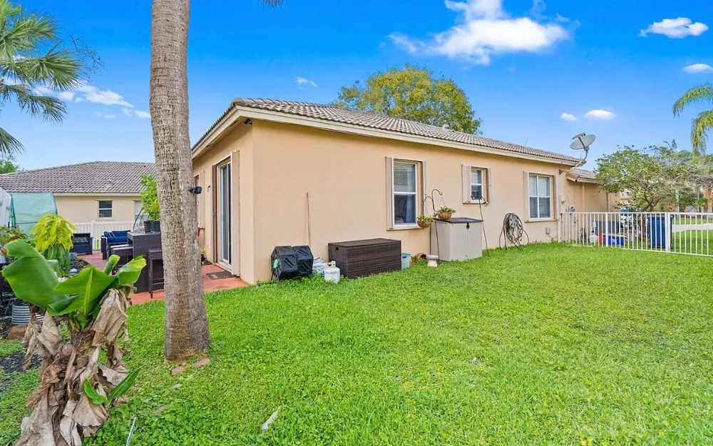 121 Prestige Drive Royal Palm Beach, FL 33411