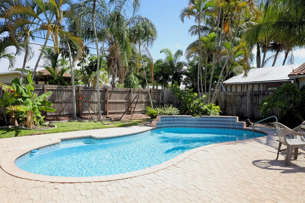 1259 SW 7th Street Boca Raton, FL 33486