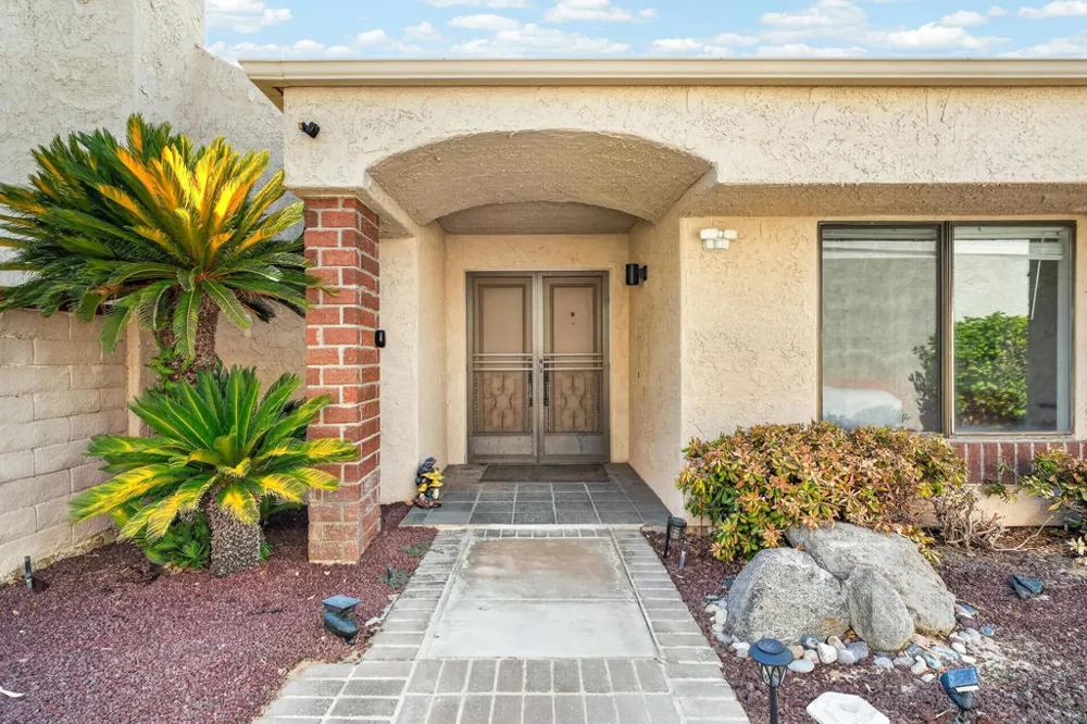 7503 Paseo Azulejo Palm Springs, CA 92264