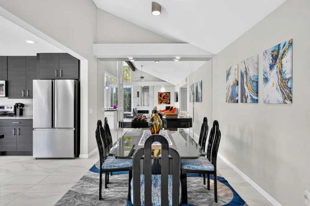 7503 Paseo Azulejo Palm Springs, CA 92264