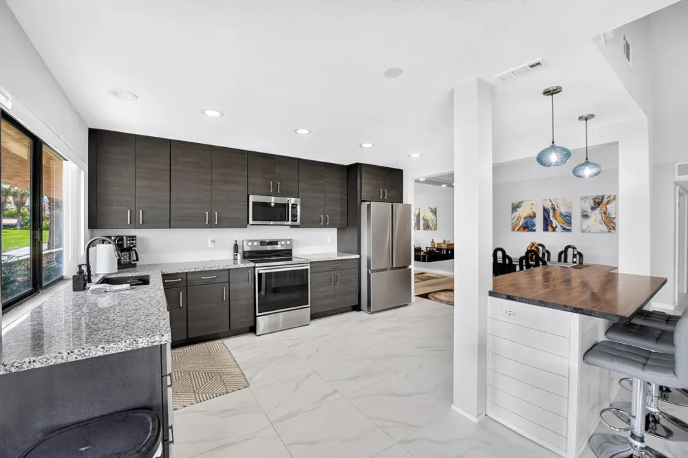 7503 Paseo Azulejo Palm Springs, CA 92264