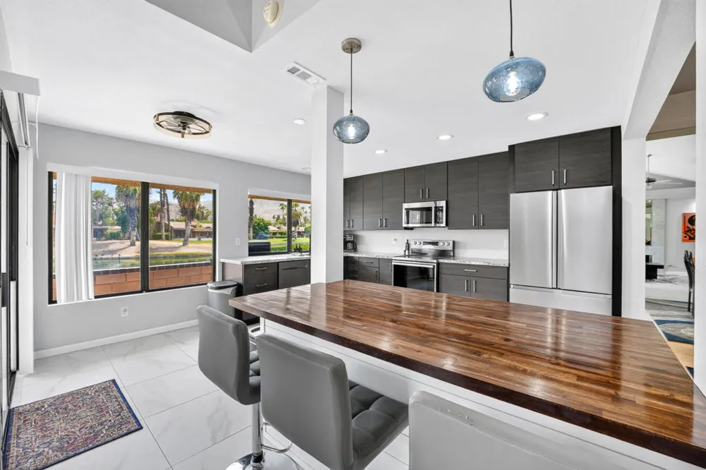 7503 Paseo Azulejo Palm Springs, CA 92264
