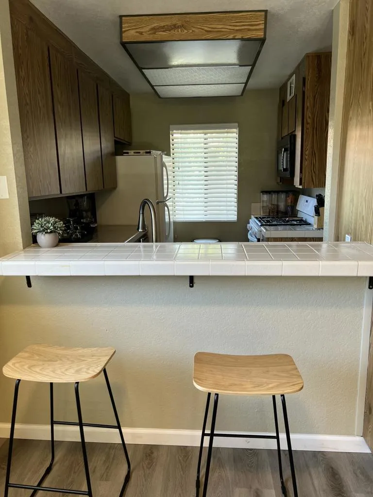 48255 Monroe Street #12 Indio, CA 92201