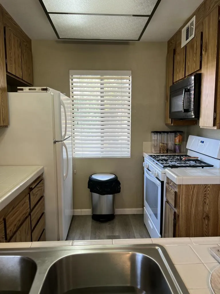 48255 Monroe Street #12 Indio, CA 92201