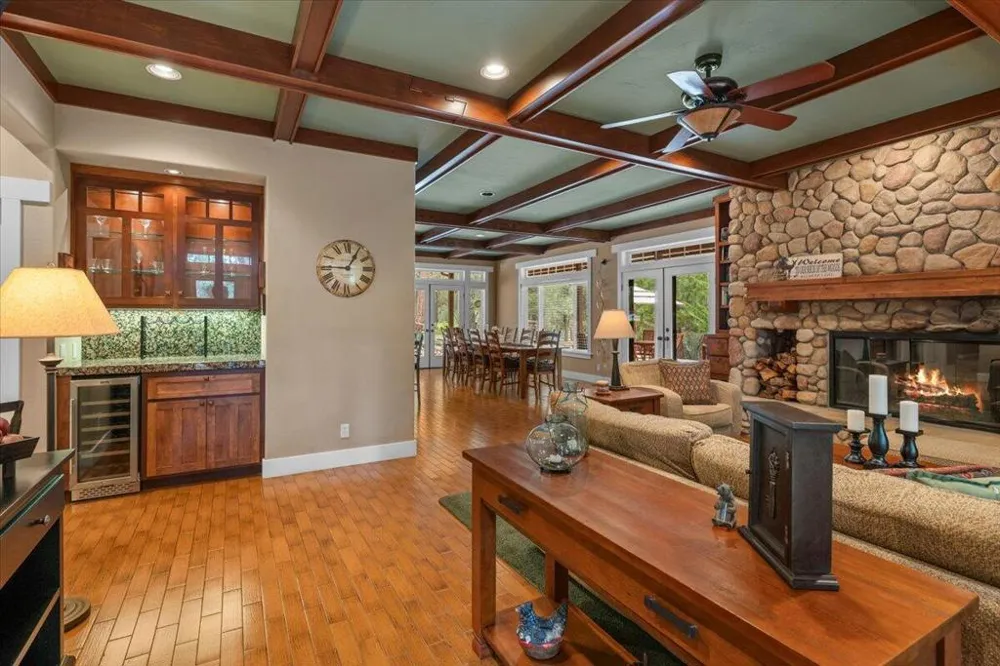 1924 Shady Lane Big Bear City, CA 92314