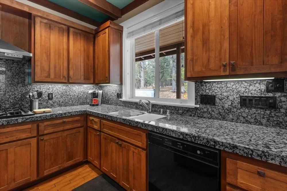 1924 Shady Lane Big Bear City, CA 92314
