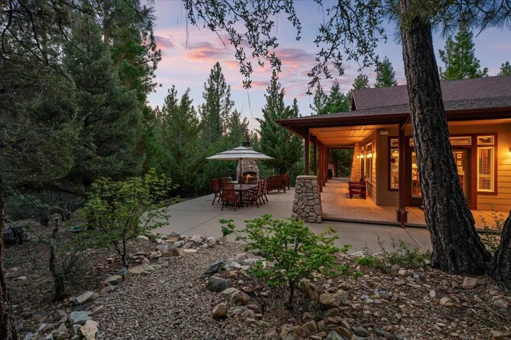 1924 Shady Lane Big Bear City, CA 92314